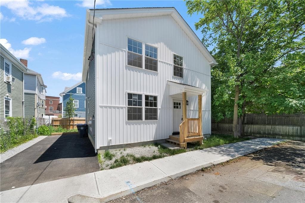 12 Price Street