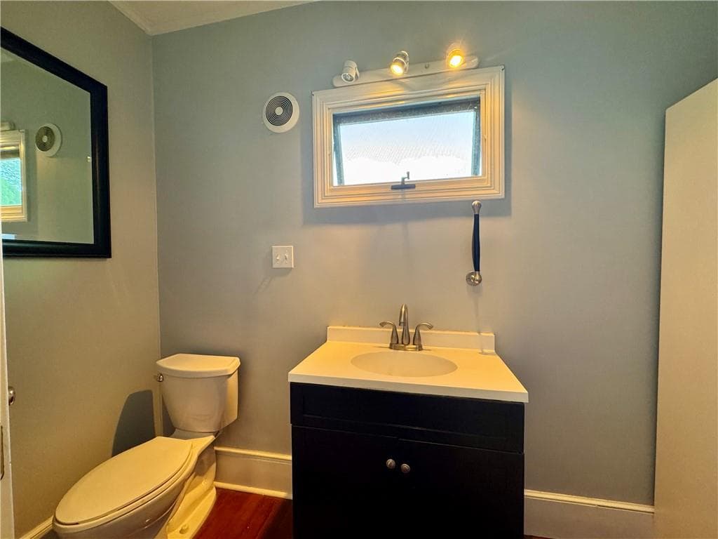 370 Taunton Avenue - Photo 5