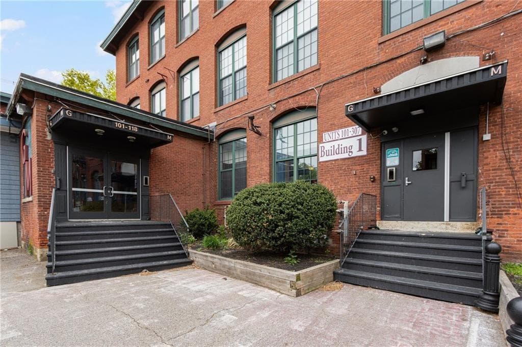1117 Douglas Avenue #103