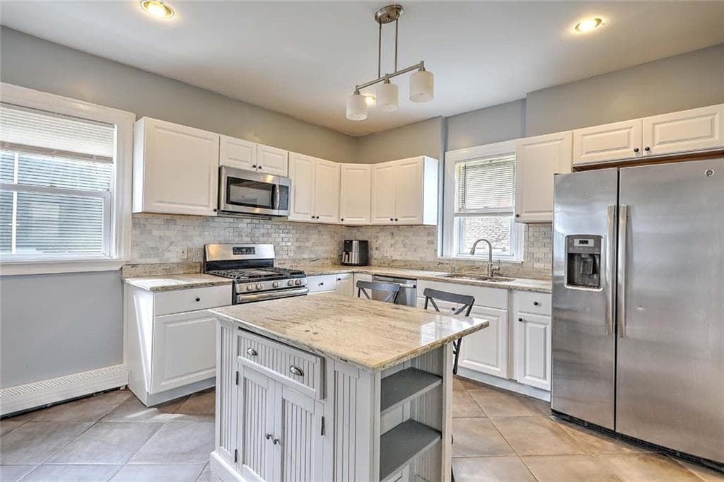 16 Duncan Avenue #1
