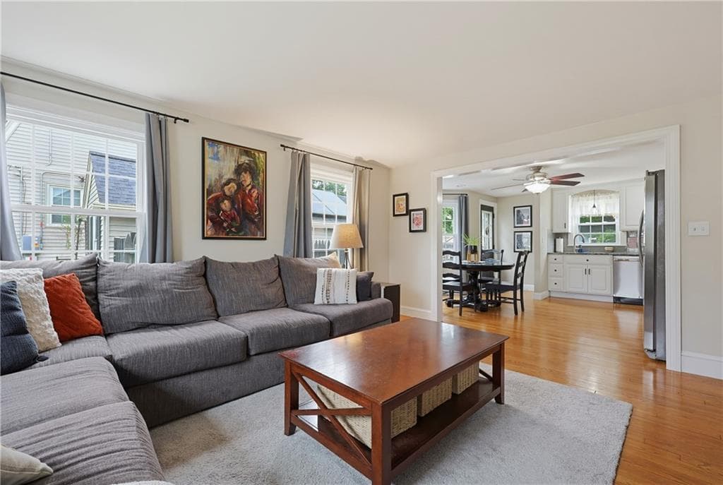 82 Leroy Drive - Photo 3