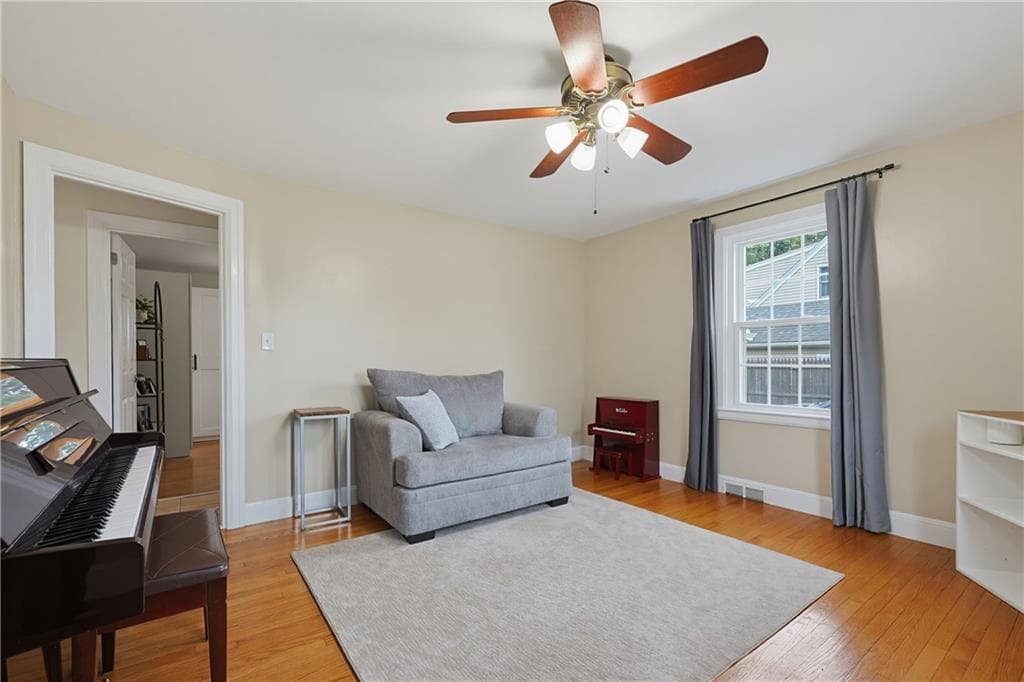 82 Leroy Drive - Photo 5