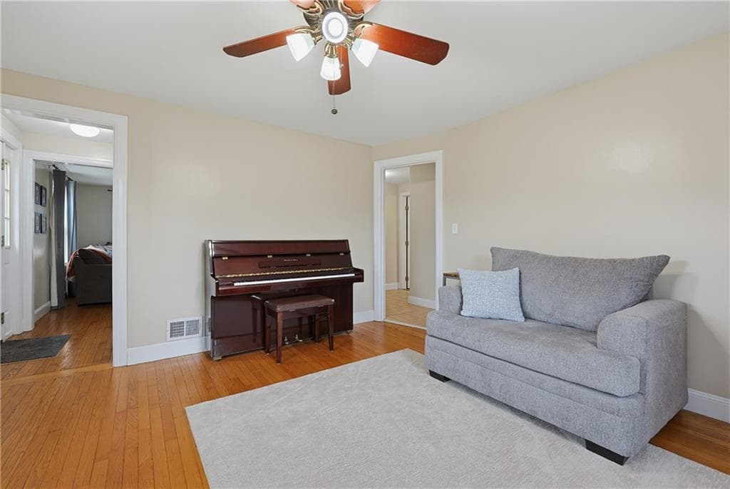 82 Leroy Drive - Photo 4