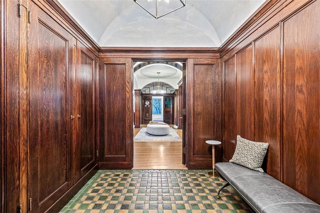 79 Clarendon Avenue - Photo 3