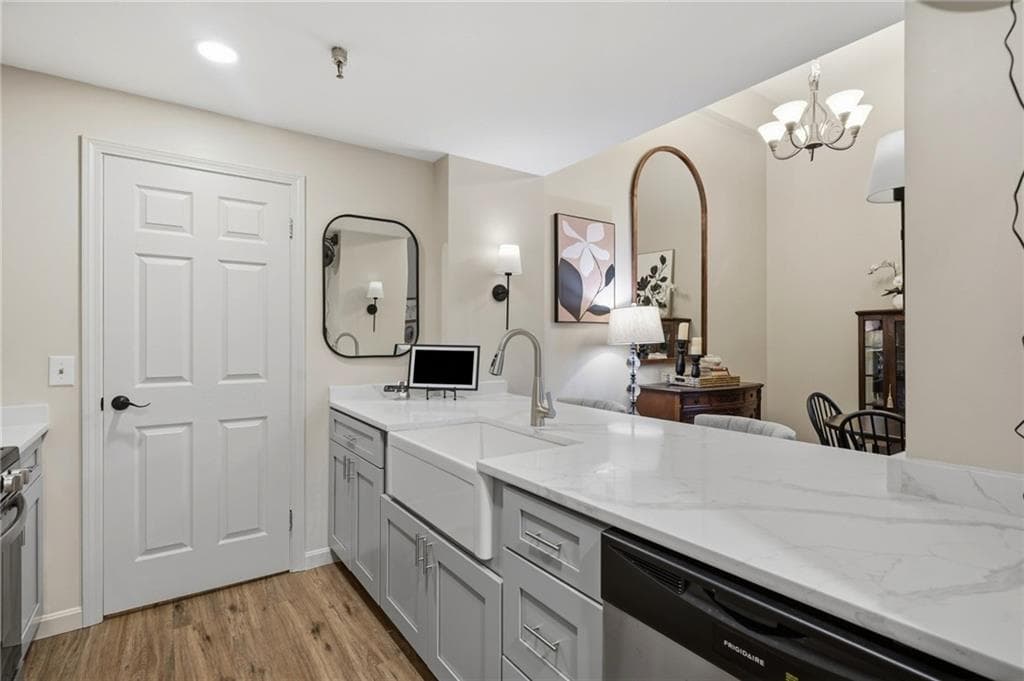15 Higgins Street #216 - Photo 5