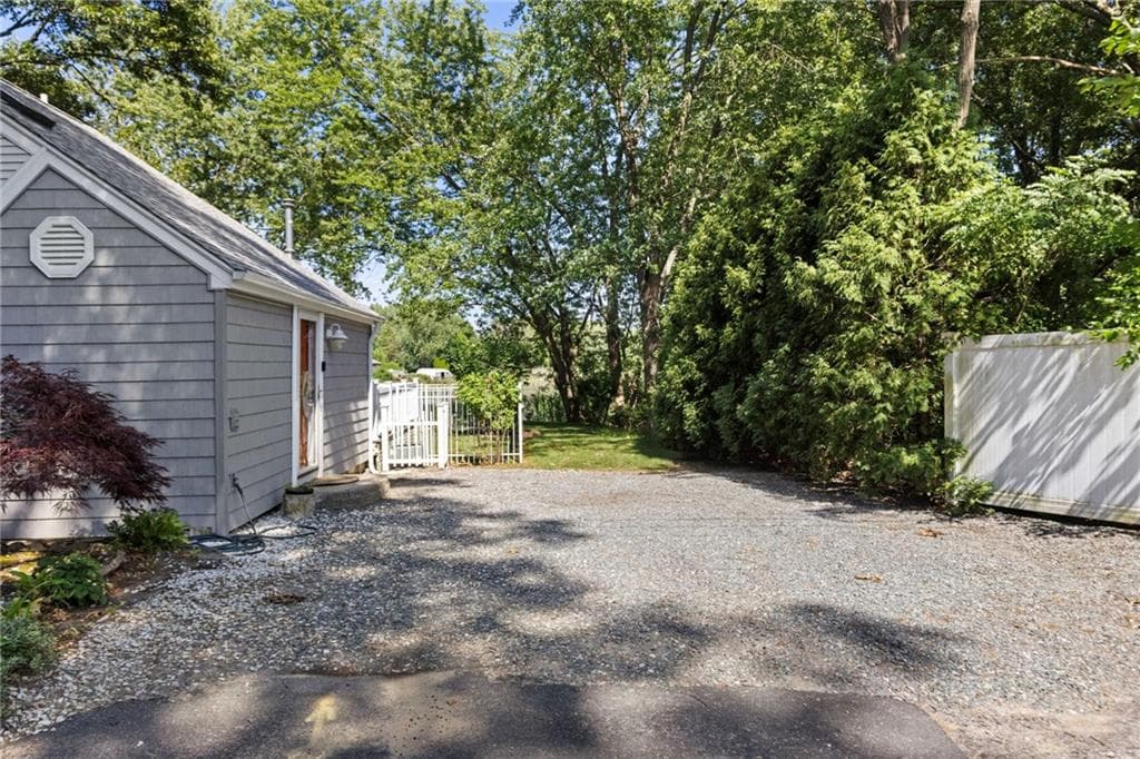 11 Shore Street - Photo 4