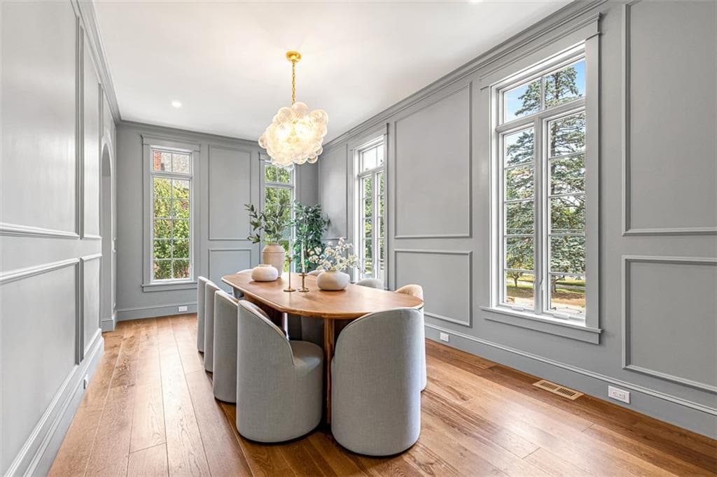 310 Blackstone Boulevard - Photo 2
