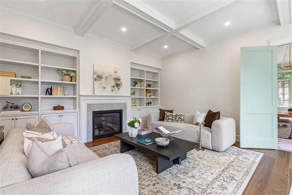 310 Blackstone Boulevard - Photo 3