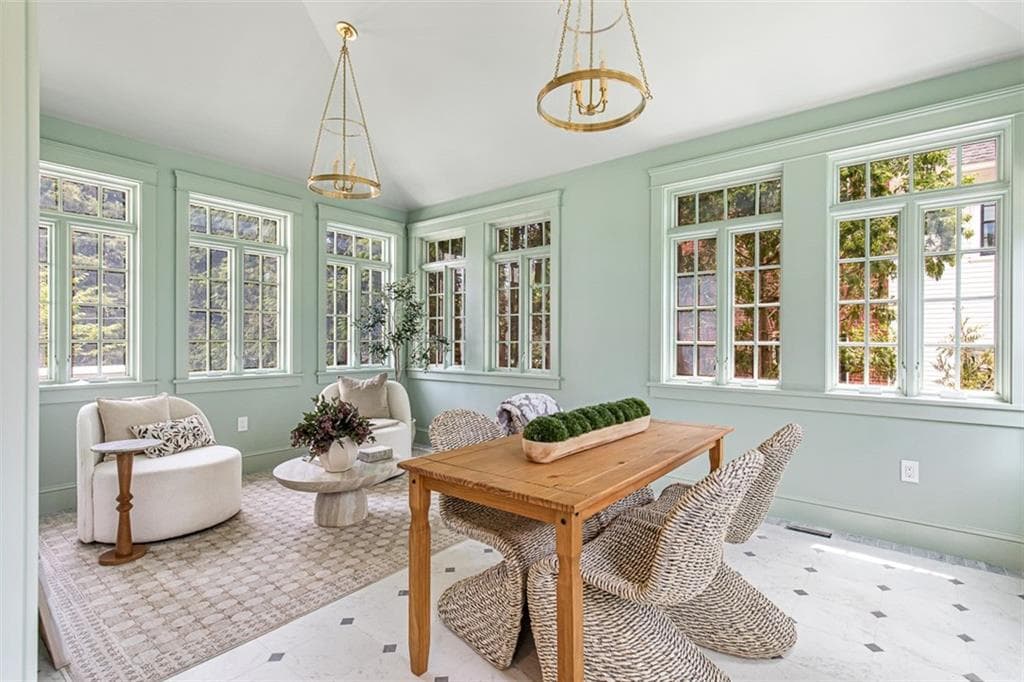 310 Blackstone Boulevard - Photo 5