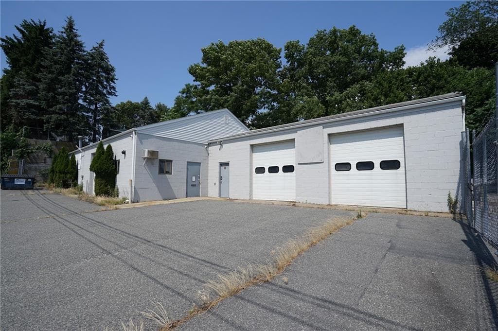 81 Macondray Street - Photo 3