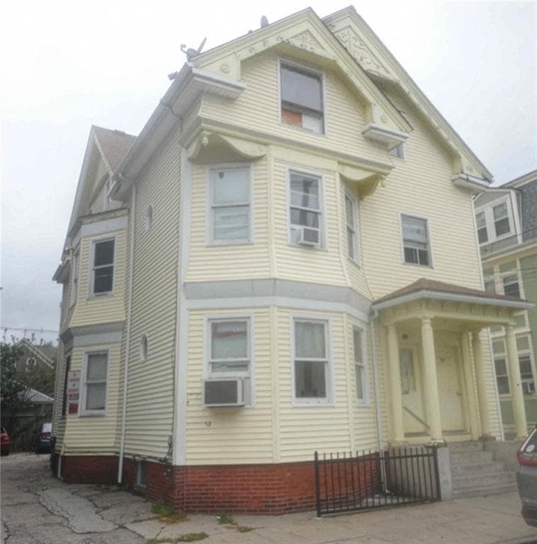 121 Tobey Street