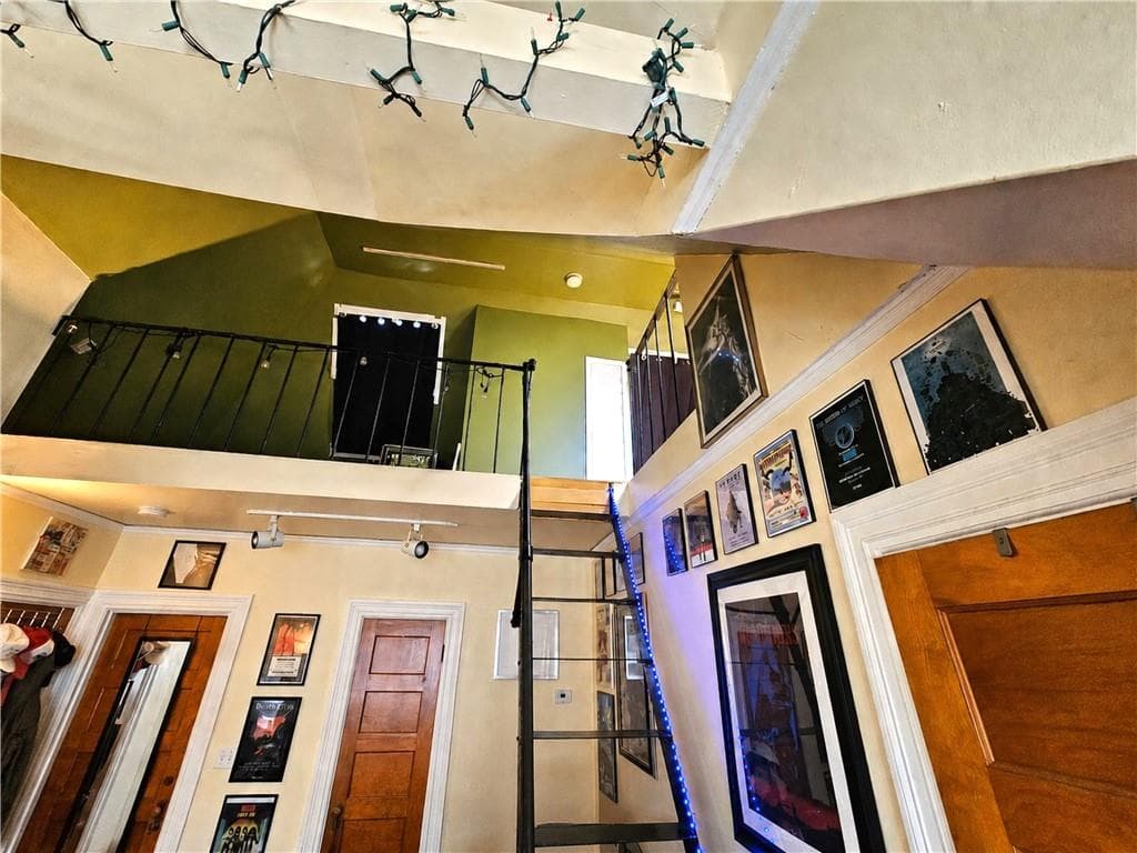 29 Laura Street #3 - Photo 2