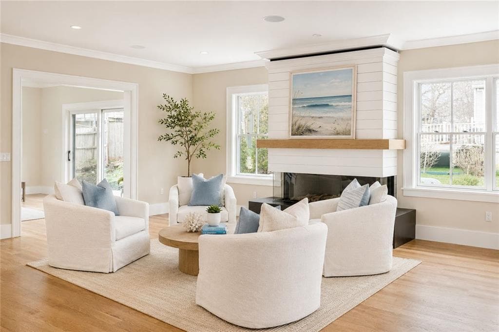 110 Newport Avenue - Photo 3