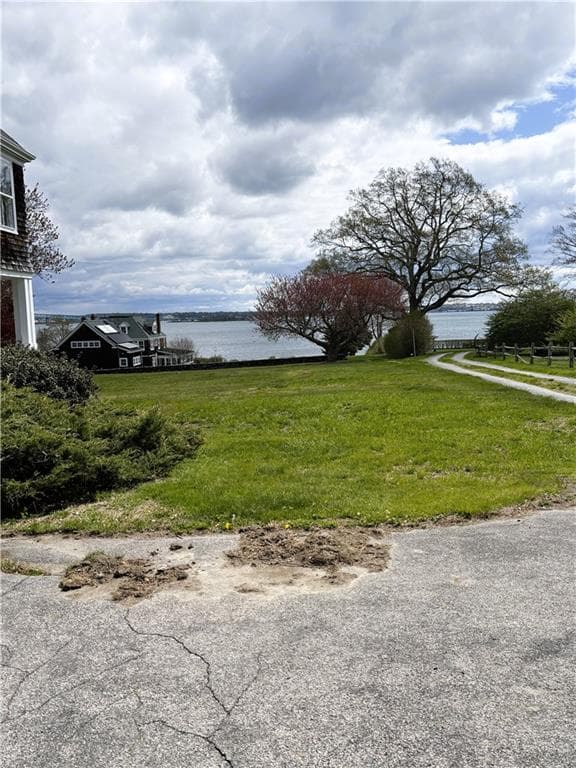 39 Walcott Avenue - Photo 4