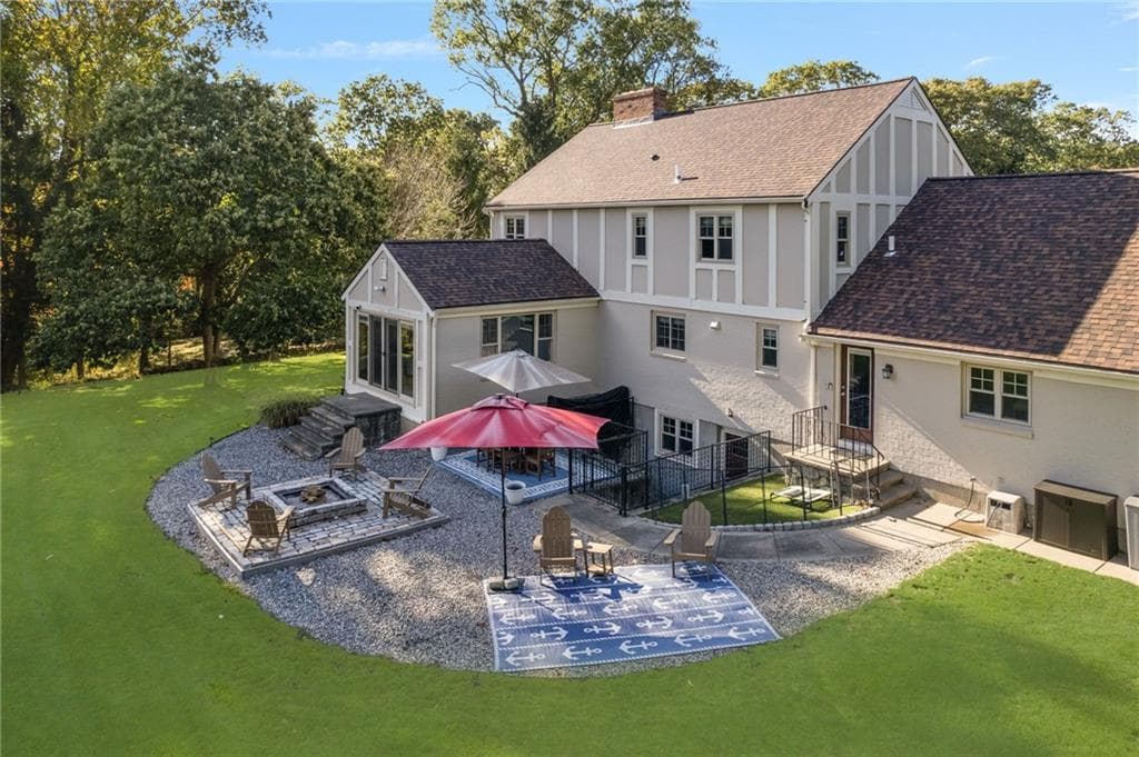 365 West Wrentham Road - Photo 3