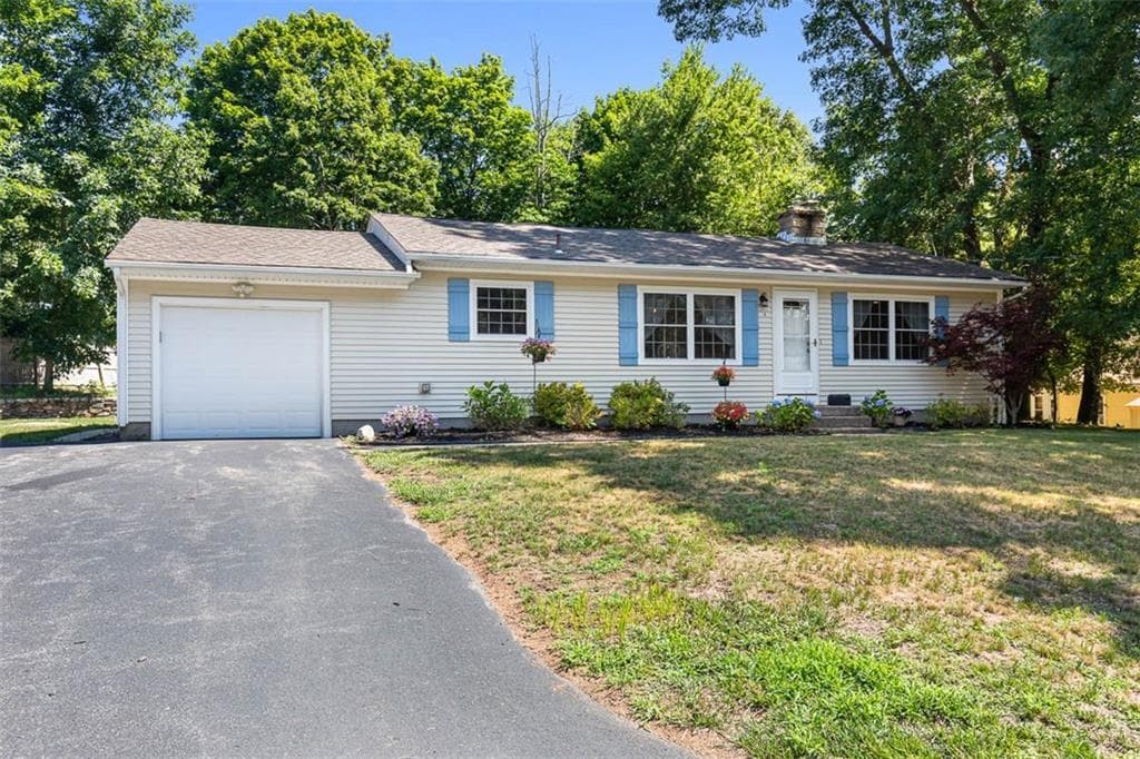 8 Gadoury Avenue - Photo 3