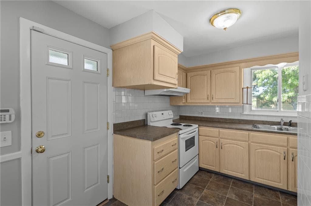 9 Gardner Avenue - Photo 5