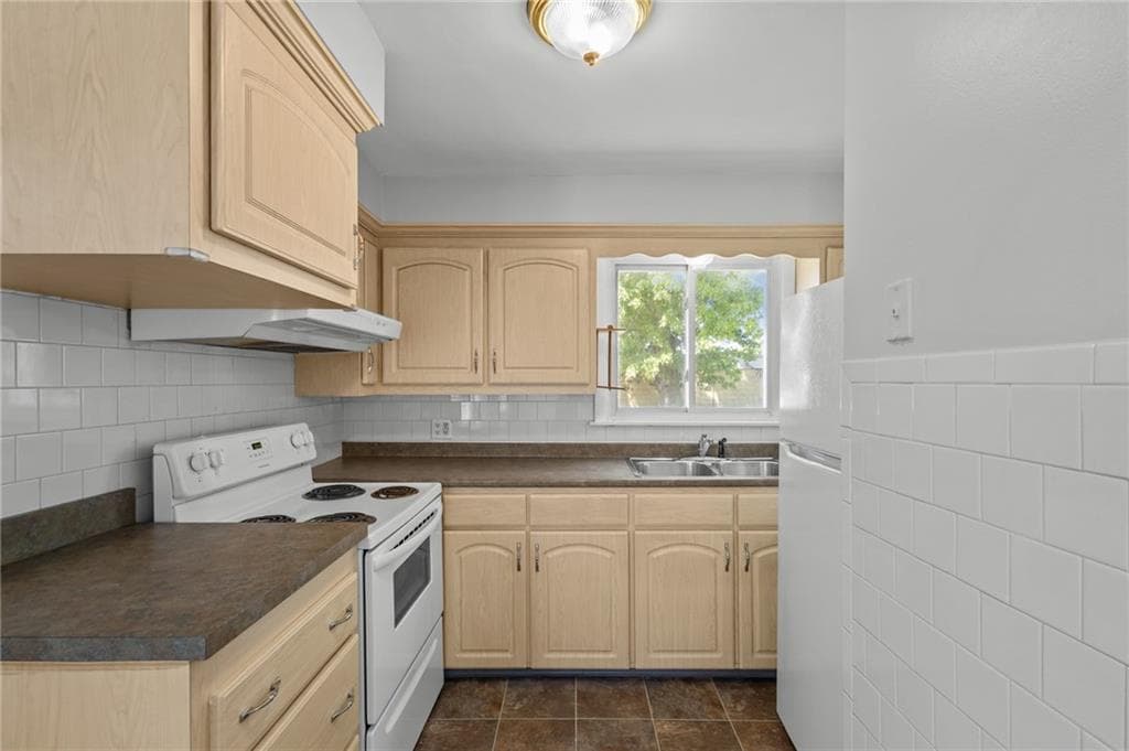 9 Gardner Avenue - Photo 4