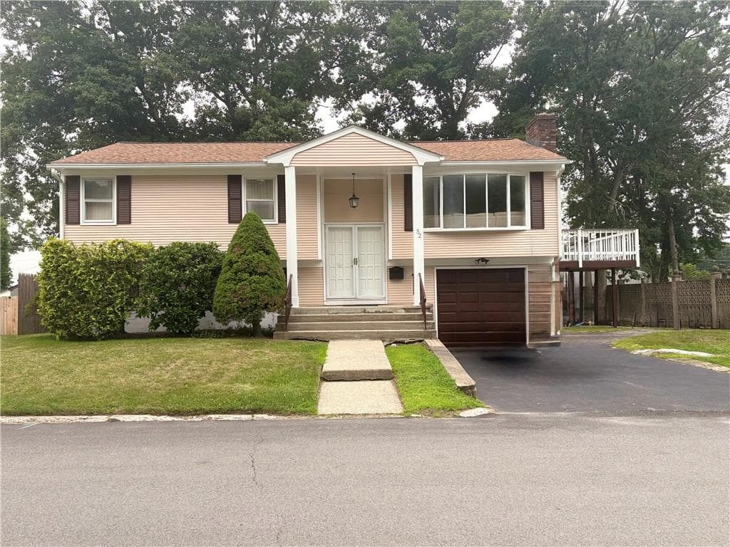 52 Bicentennial Way