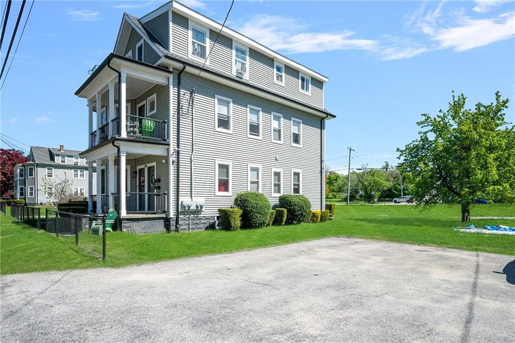 49 Emanuel Street - Photo 2