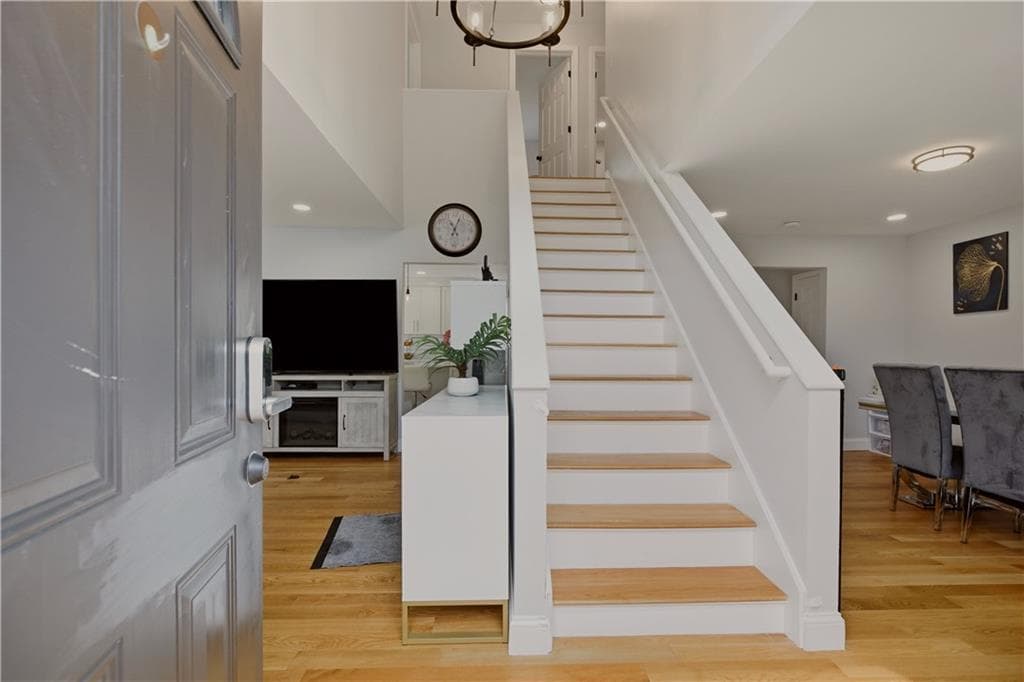 724 Woodman Street - Photo 4