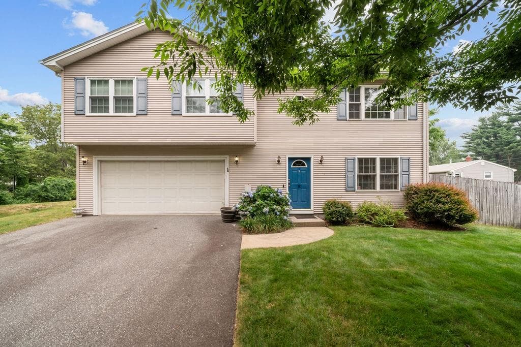 19 Desmar Court
