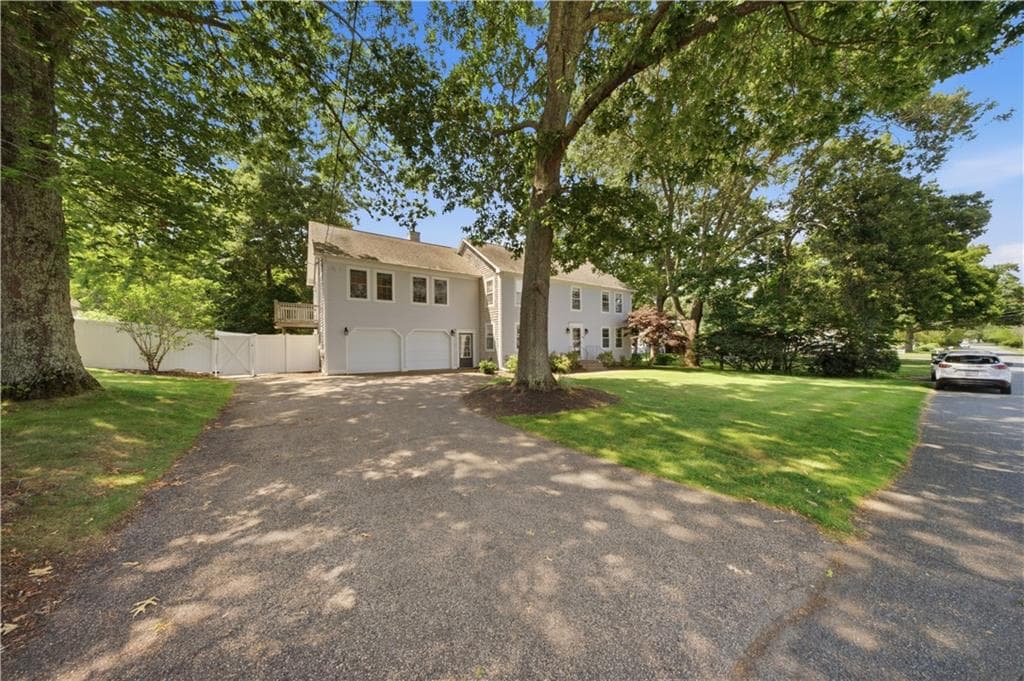78 Riverside Drive - Photo 2