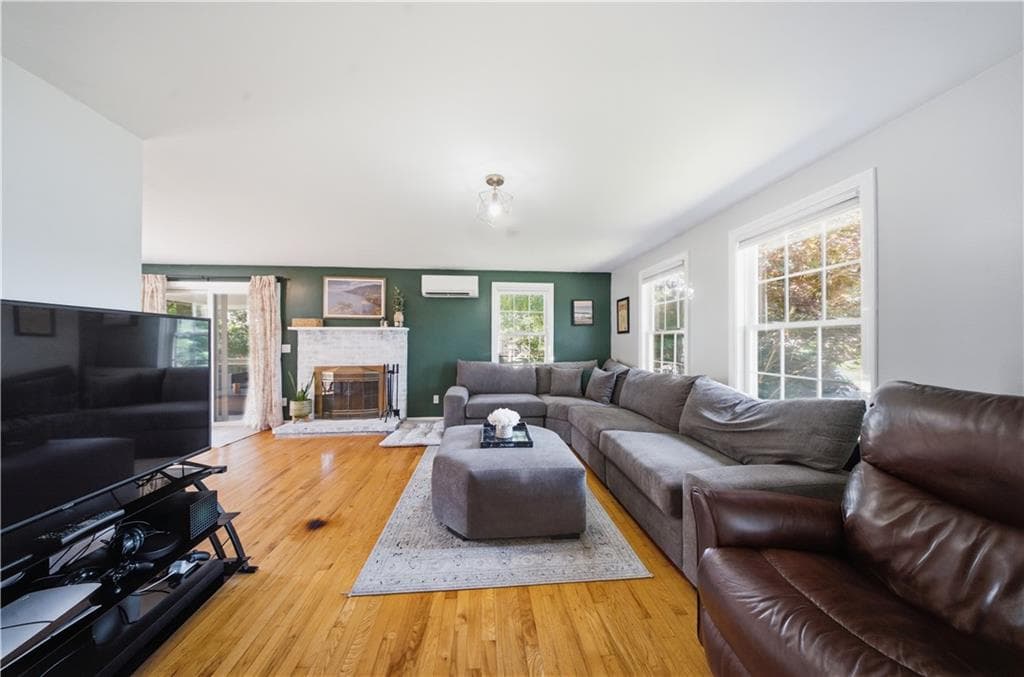 78 Riverside Drive - Photo 5