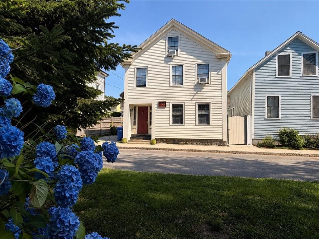 25 Marsh Street