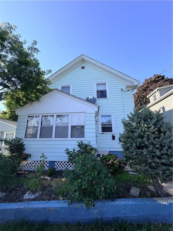 192 Farmington Avenue