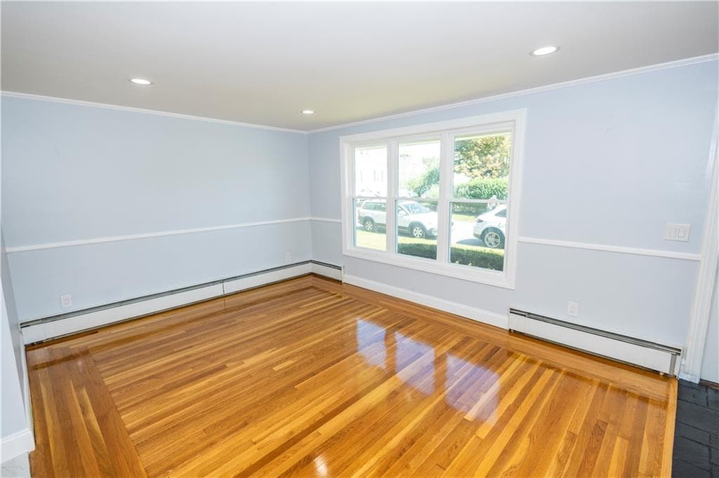 16 Victoria Avenue - Photo 2