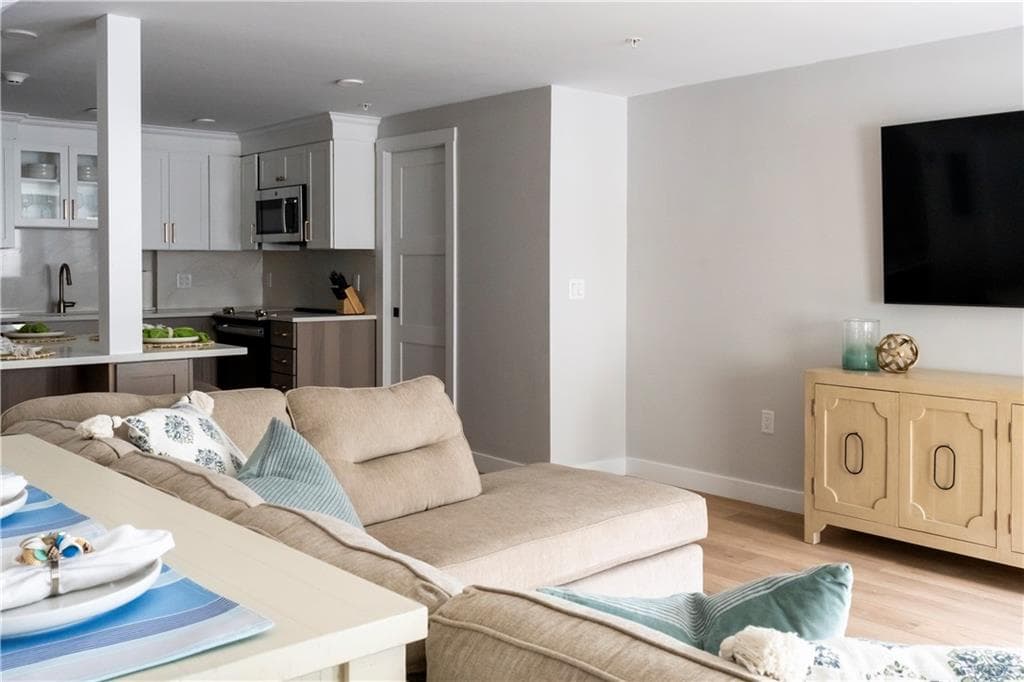 43 Franklin Street #1 - Photo 3
