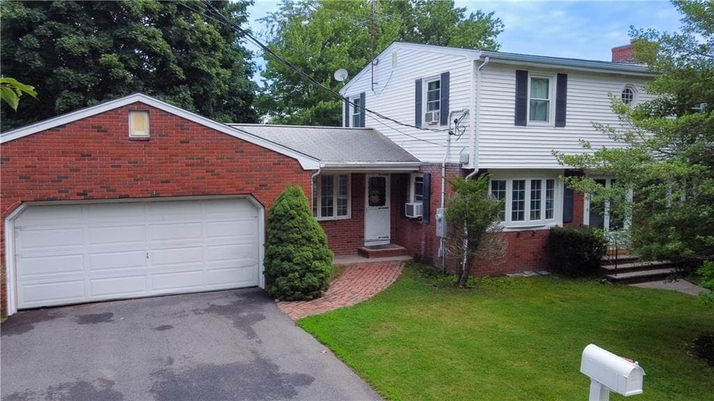 442 Eastview Avenue - Photo 2