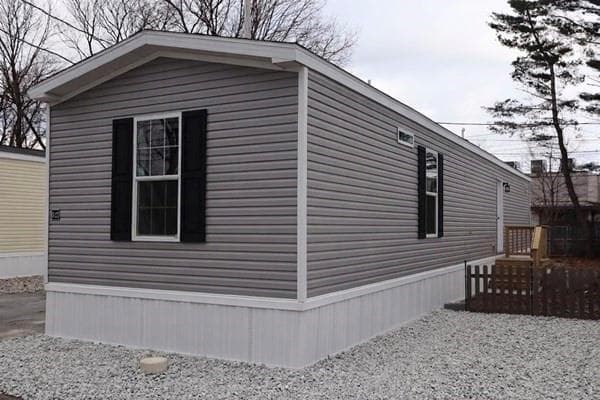 1346 Newport Avenue - Photo 2