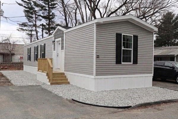1346 Newport Avenue - Photo 1
