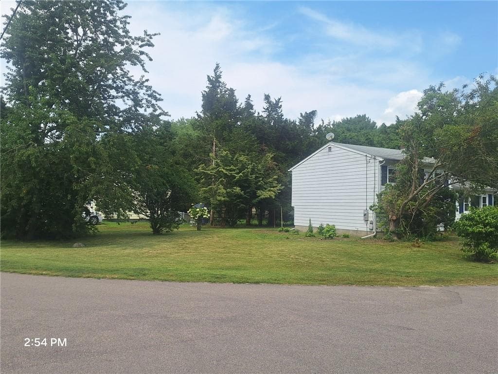 2 Lawrence Street - Photo 2