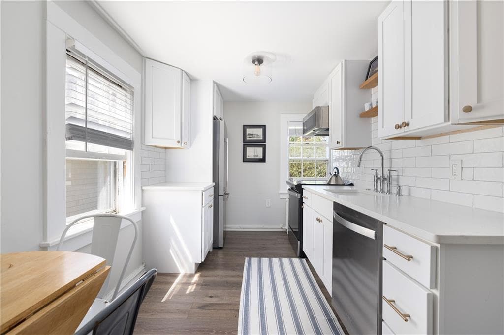 259 Gibbs Avenue #7 - Photo 2