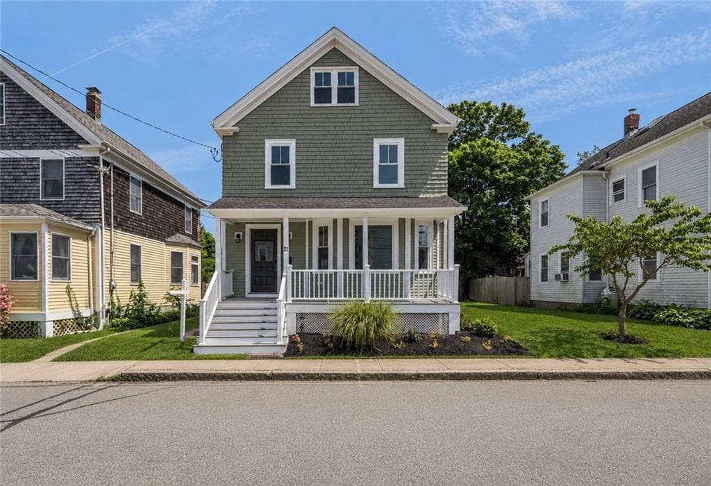 21 Russell Avenue