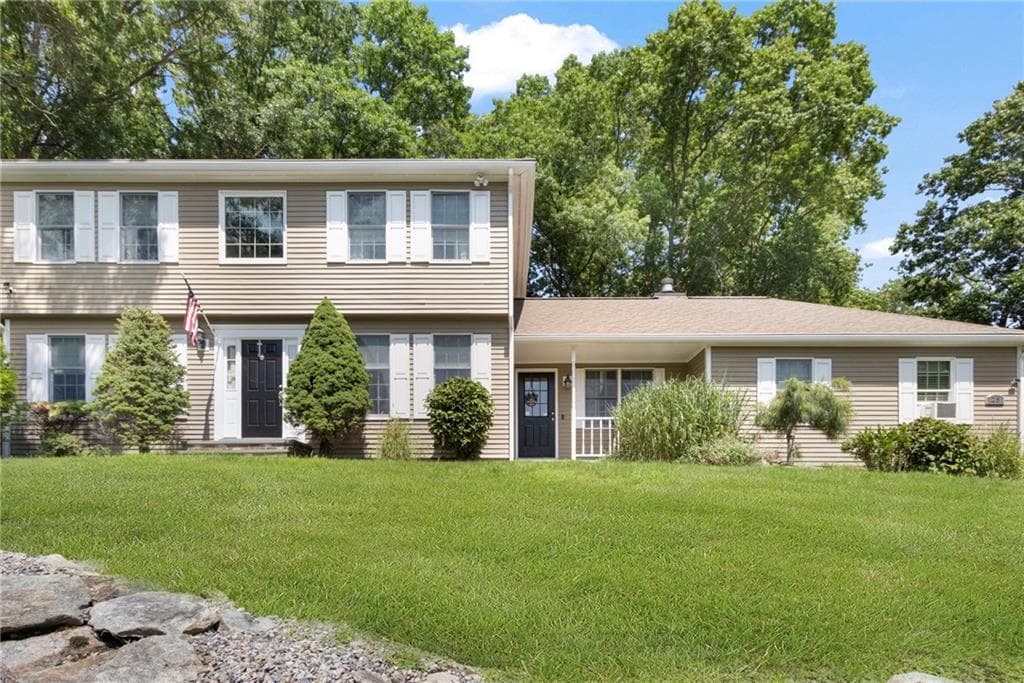 25 Factory Pond Circle - Photo 2