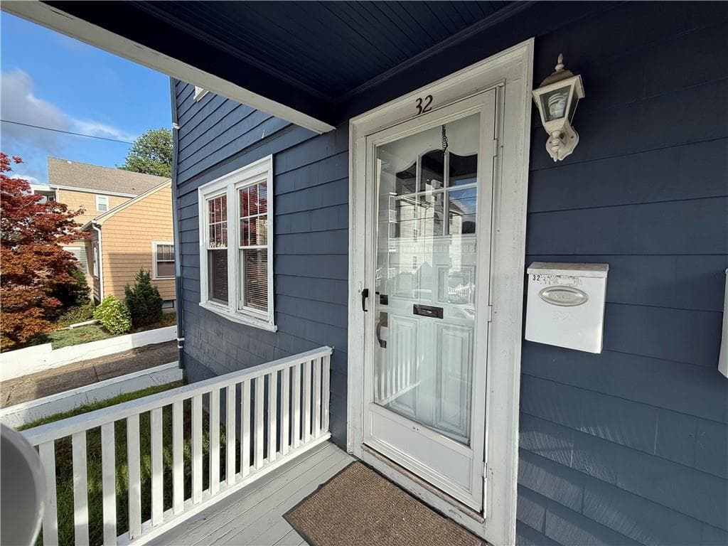 32 Lucas Street