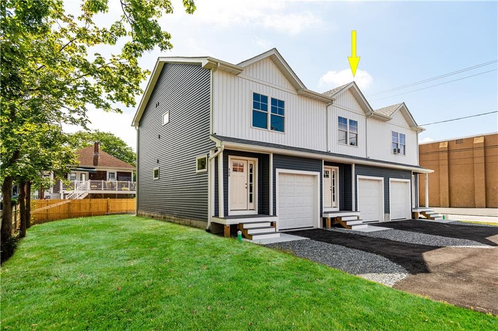 402 Juniper Street - Photo 2