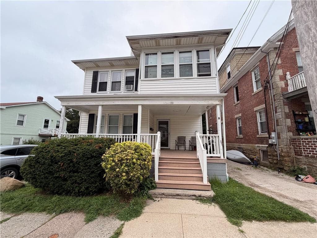 10 Russell Avenue