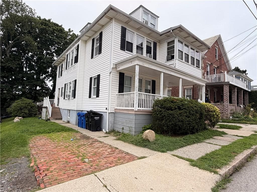 10 Russell Avenue - Photo 5