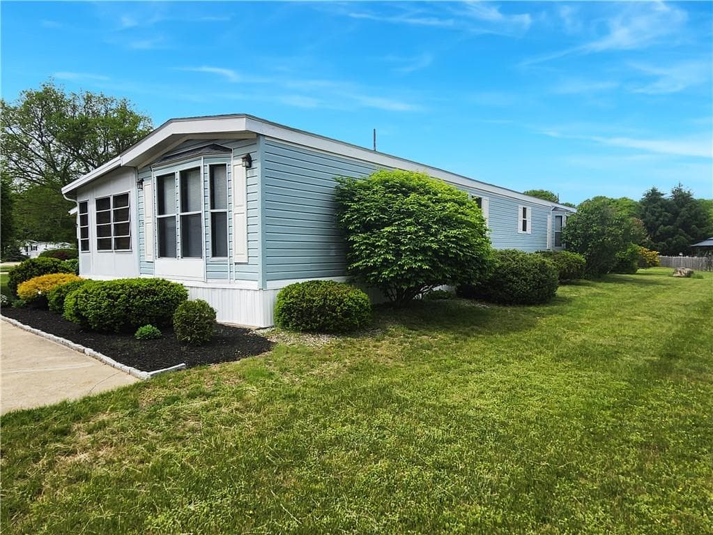 158 Holiday Court - Photo 2