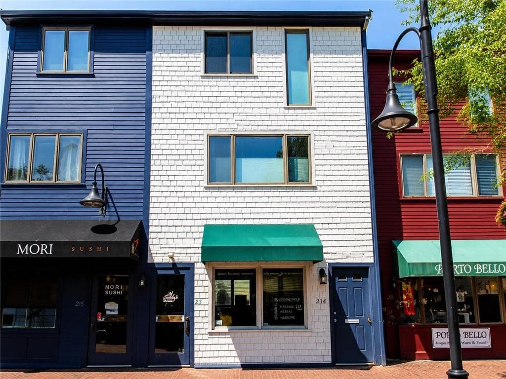 214 Goddard Row