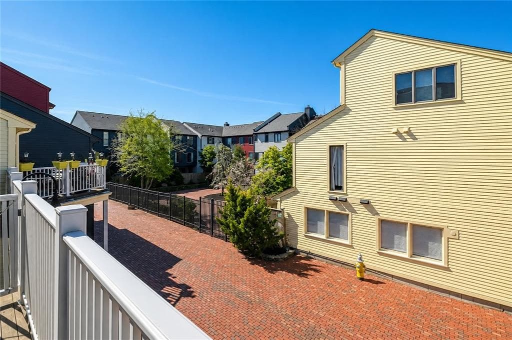214 Goddard Row - Photo 5