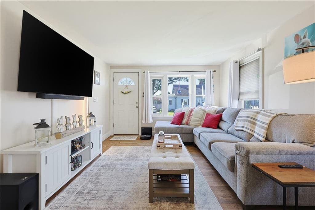 127 Fern Street - Photo 3
