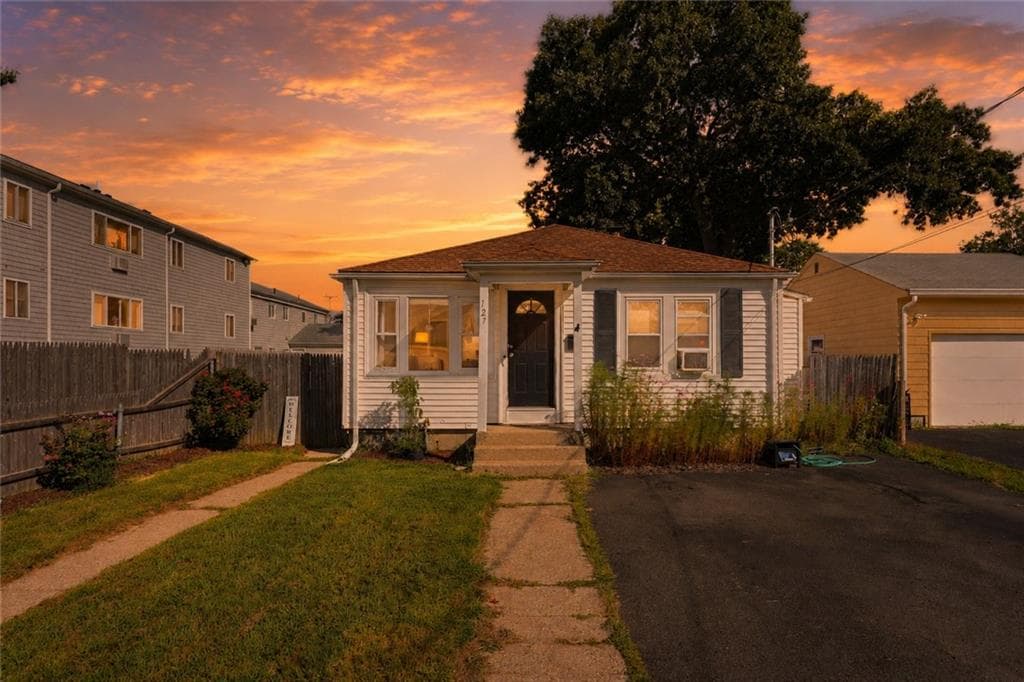 127 Fern Street