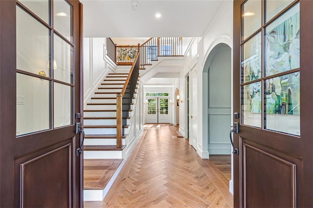 310 Blackstone Boulevard - Photo 3