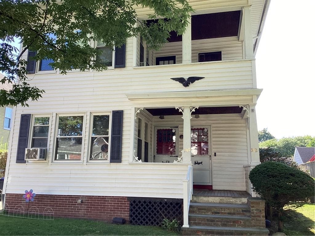 340 River Avenue - Photo 2
